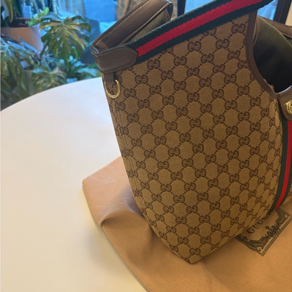 Medium size Tote - Picture 6 of 7